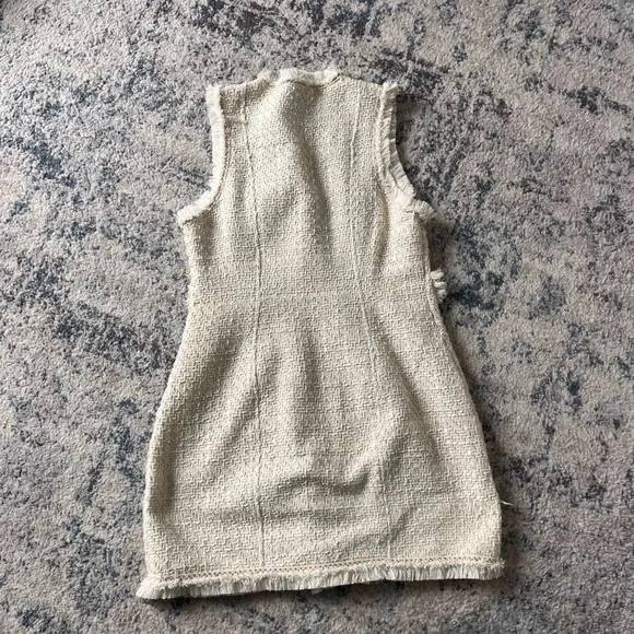 Elegant Cream Tweed Dress - Picture 4 of 4